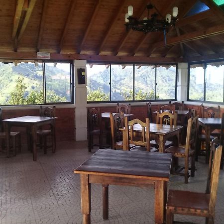 Hostal Don Bernardo サンタ・ロサ・デ・カバル エクステリア 写真